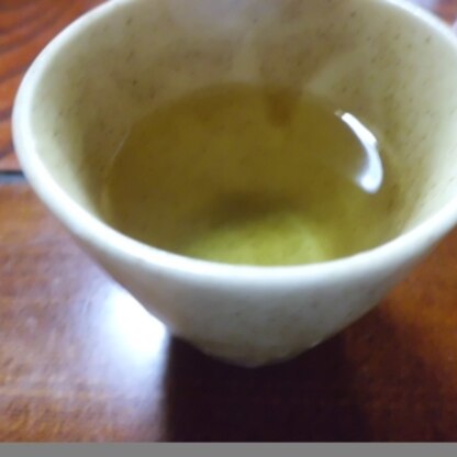 はちみつは緑茶にも合いますね。
疲れたときなどに元気になれそう～。